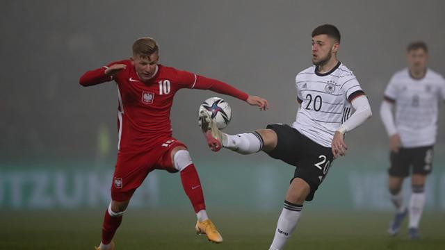 世界杯直播平台官网app下载最新版-0比4！德国U21大雾中迷失 迪萨尔沃遇到待解课题